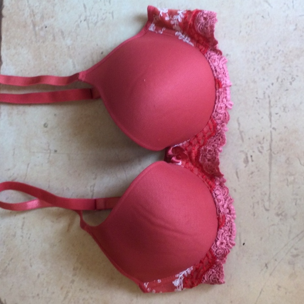 Elegant Pink Lace Trim Bra 34B NWT